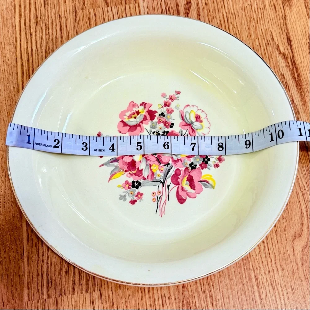 Circa 1944 Pantry Bak-In 10” Floral Pie Plate 22K gold trim by Crooksville